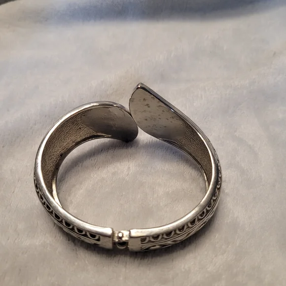 Silvertone Bracelets - Picture 5 of 7